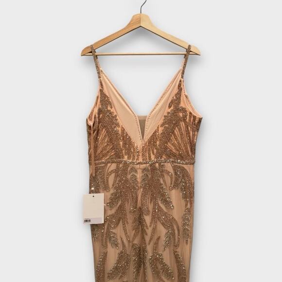 NWT Mac Duggal 6015 V Neck Sequin Embellished Gown Size 12 - Picture 6 of 13